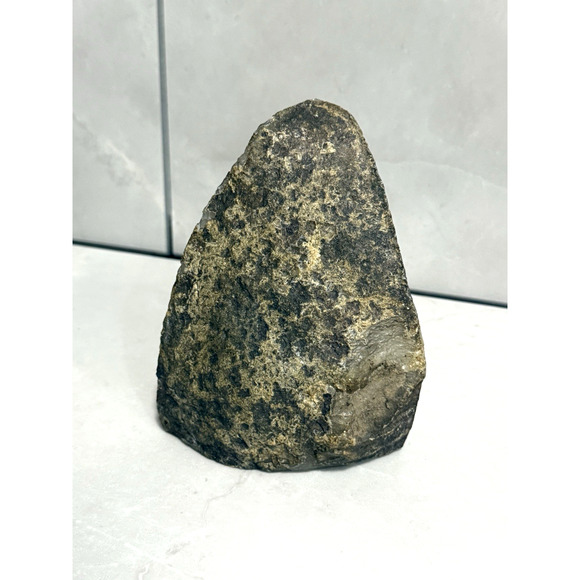 Agate Quartz Crystal Geode Polished 5.25 Tall 2.2 Pounds - Picture 6 of 8